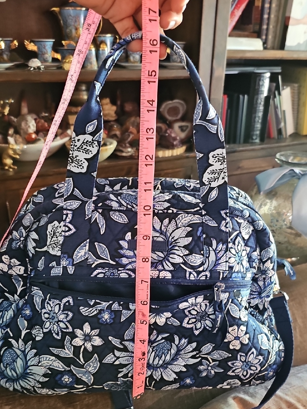Vera Bradley Navy Blue Floral Quilted Travel Bag - Picture 15 of 16